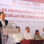 Entrega IEEPO mil 342 títulos profesionales a egresadas y egresados de Escuelas Normales