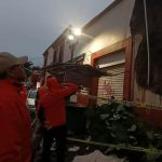 Protección Civil atiende reporte de desprendimiento de una fachada en la calle de Rayón